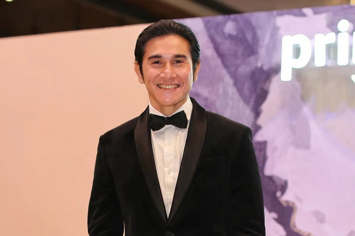 Vino G. Bastian di acara presscon film Perfect Strangers, Senin (17/10/2022). (Foto: Adrian Putra/Fimela)