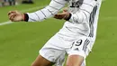 Gelandang Jerman, Leroy Sane mengontrol bola saat bertanding melawan Spanyol pada pertandingan UEFA Nations League di Stuttgart, Jerman (3/9/2020). Jerman bermain imbang 1-1 atas Spanyol. (AFP Photo/Thomas Kienzle)
