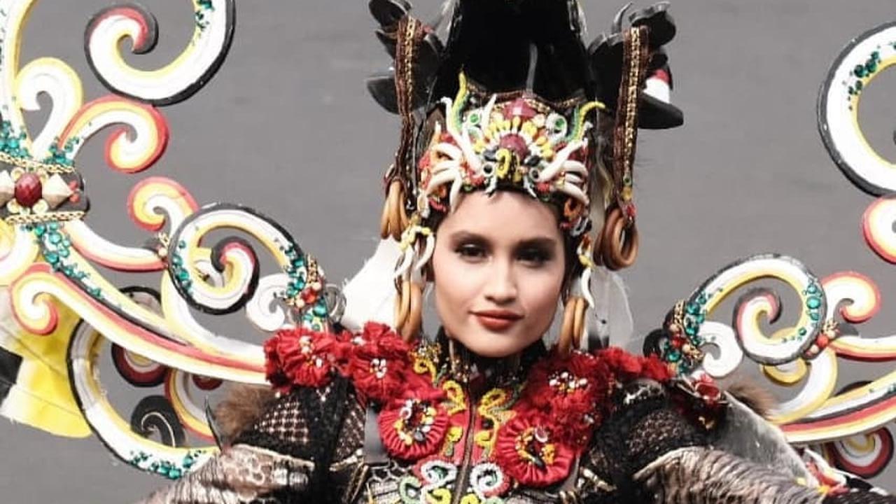 [Fimela] Cinta Laura