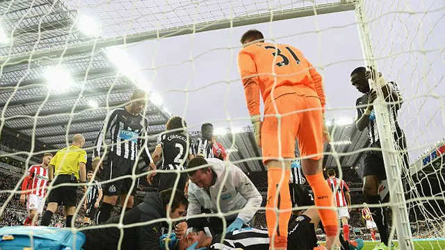 Bek Newcastle United Steve Taylor