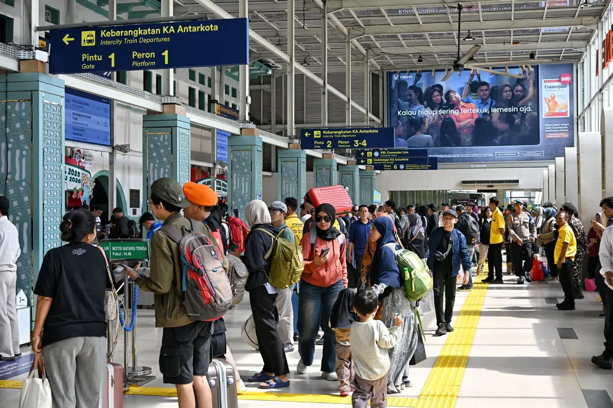 Kementerian Perhubungan (Kemenhub) mencatat pengguna angkutan umum naik 4,85% pada libur Natal 2025 dan Tahun Baru 2026 (Nataru). (Foto: Kemenhub)