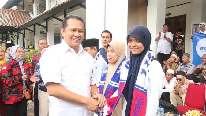 Bambang Soesatyo Lepas 35 Jamaah Umrah Penyandang Tuna Netra Baladhika Karya - News Liputan6.com