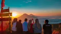 Gunung Bismo atau Gunung Bisma di Jawa Tengah dekat dari Dieng. (Dok: IG @miskiyah_nurhidaya)