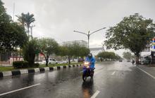 BMKG Ingatkan Warga Kalteng Waspada Dampak Hujan Lebat dan Angin Kencang Sepekan ke Depan