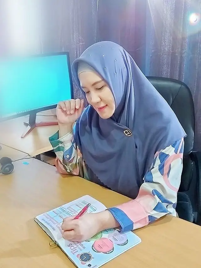 Roswitha Jassin Berbagi Tips Makin Jago Kelola Keuangan demi Merdeka Finansial di Masa Depan, Penasaran?