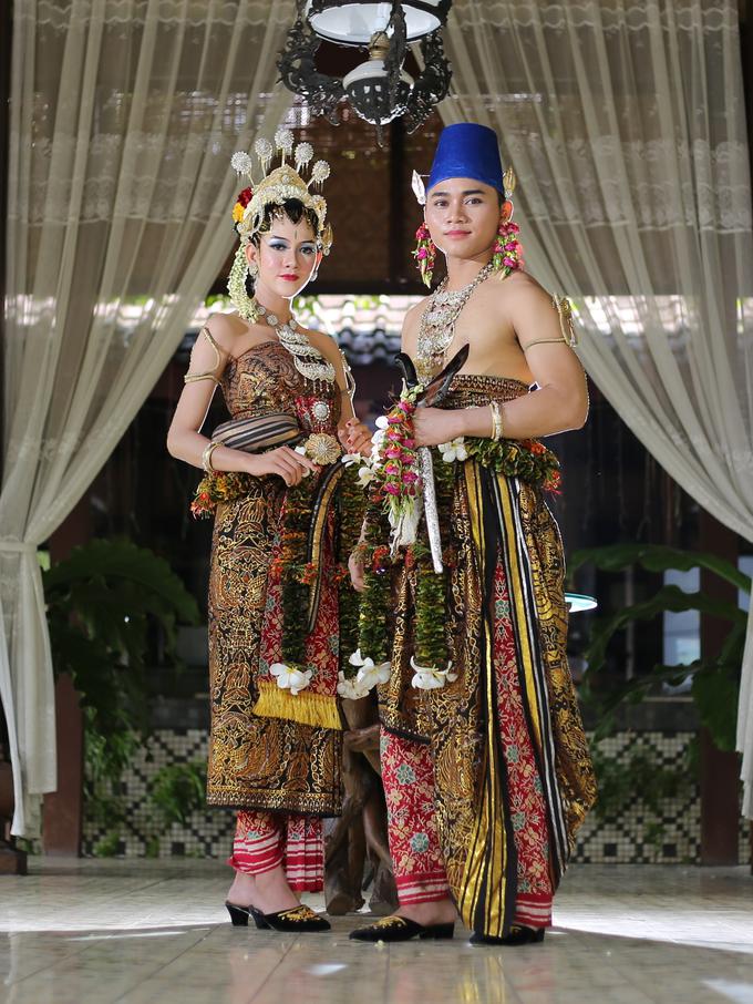 Indah dan Penuh Makna Ini 10 Prosesi Pernikahan Adat Jawa  