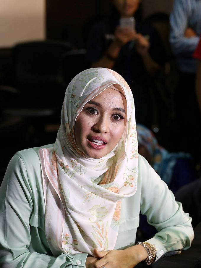 Belum Menikah, Laudya Cynthia Bella Sudah Dipoligami ...