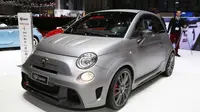 Si Mungil Nan Gesit Fiat Abarth 695