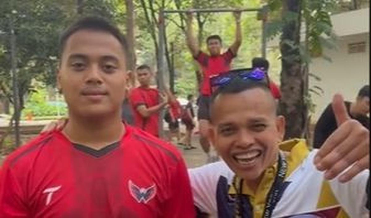 Keputusan Ganteng untuk menjadi abdi negara disebut mengikuti jejak salah satu pamannya yang juga baru lulus dari Akmil.
