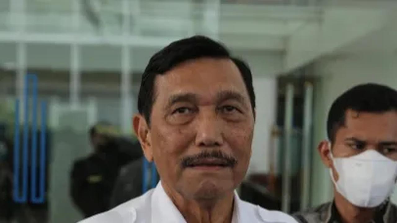Menteri Koordinator Bidang Kemaritiman dan Investasi Luhut Binsar Pandjaitan menaruh harapan agar CEO Tesla Elon Musk jadi hadir ke Indonesia pada Oktober 2023 mendatang.