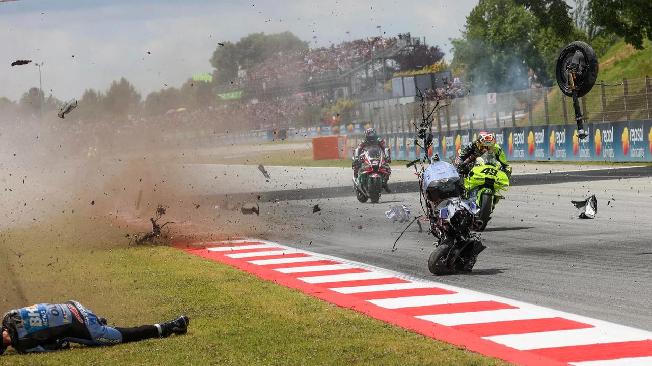 FOTO: Detik Detik Alex Marquez Terlempar dalam Kecelakaan Horor MotoGP Catalunya 2026