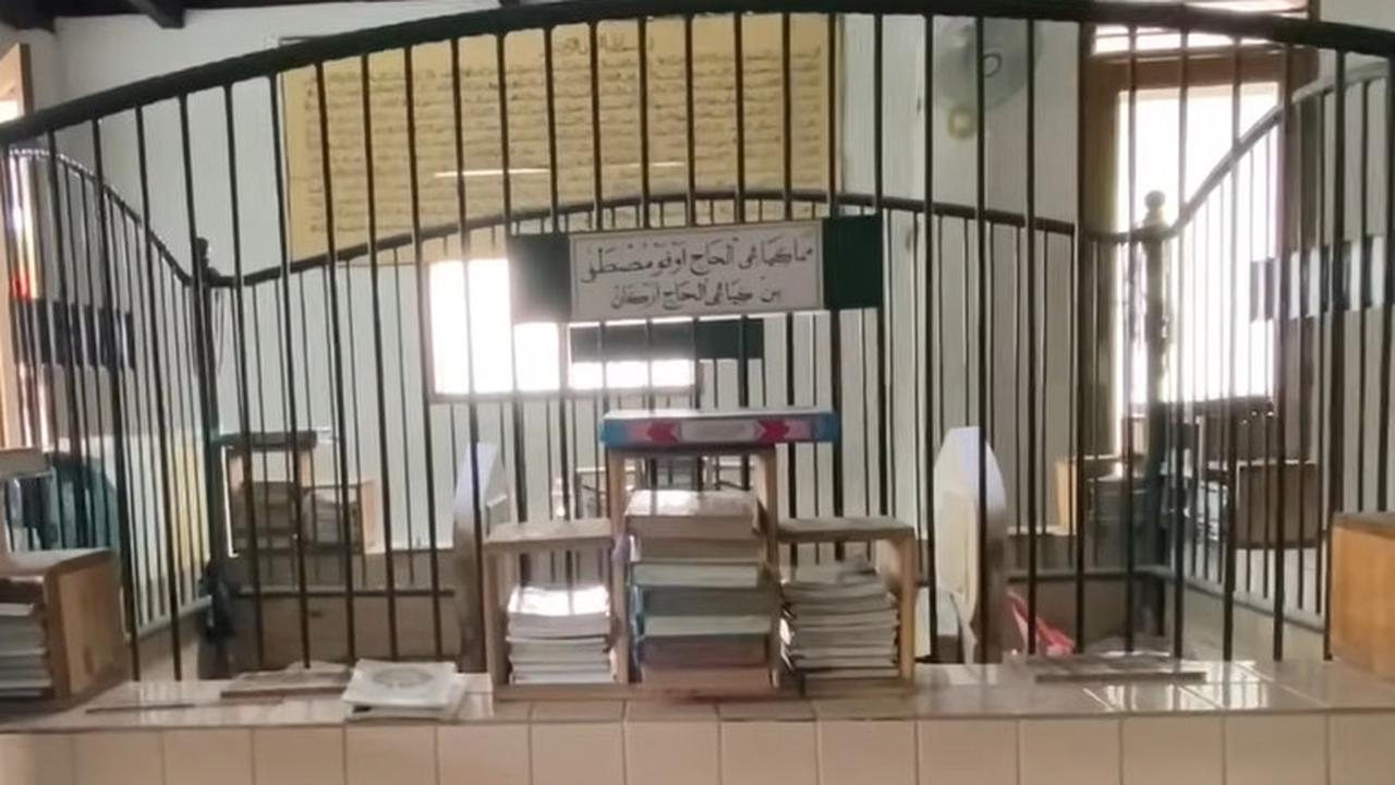 Makam Mama Kandang Sapi