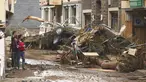 Sejumlah bangunan rusak akibat badai hebat disertai hujan lebat di Altenahr, Jerman, Kamis (15/7/2021). Korban banjir di Jerman barat bertambah menjadi setidaknya 58 orang per Kamis malam (15/7) waktu setempat. (Thomas Frey/dpa via AP)