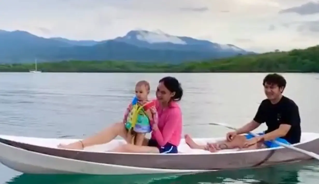 [Instagram/nadinelist]