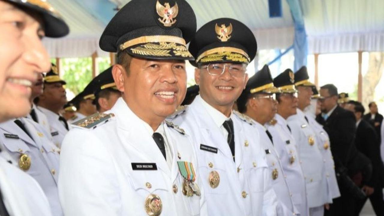 Rekam Jejak Dedi Mulyadi, Gubernur Jawa Barat Langsung Copot Kepala SMAN 6 Depok Usai Dilantik