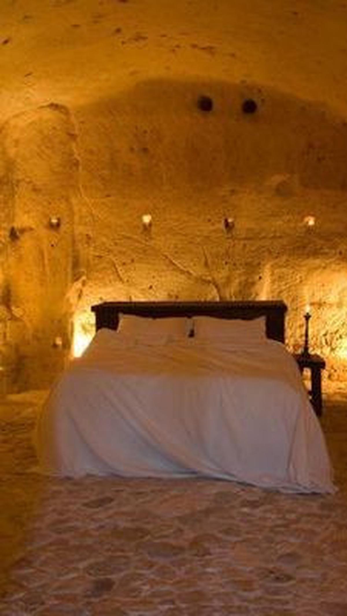 <b>Cara Memesan Kamar di Hotel Deep Sleep</b>