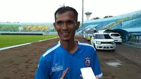 Asisten pelatih baru Arema, Siswantoro. (Bola.com/Iwan Setiawan)