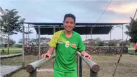 Evan Dimas hanya merespons tawaran yang jelas kepadanya. Itulah mengapa ia tak mau menanggapi rumor yang hanya spekulatif. (Bola.com/Fahrizal Arnas)