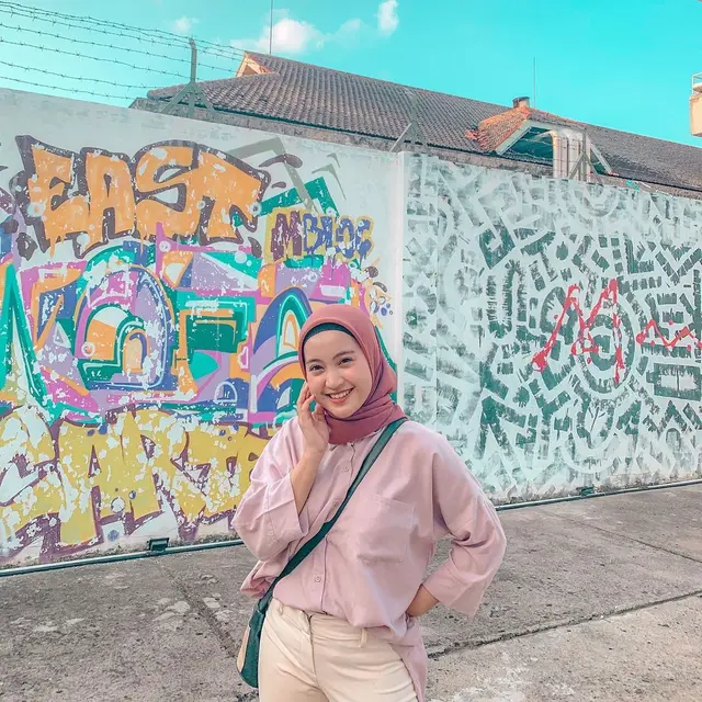6 Potret Terbaru Salma Paramitha Artis Cilik Era 2000-an, Kini Mantap Berhijab