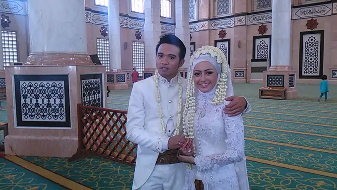 [Bintang] Roby Satria - Cinta Ratu