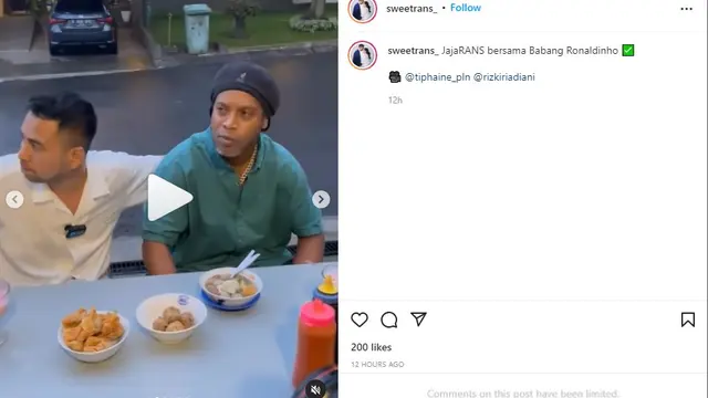 Momen Ronaldinho disuguhi bakso dan es campur saat bertamu di rumah Raffi Ahmad (https://www.instagram.com/p/CfPaITnvx3a/)