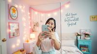 caption aesthetic girl inggris dan artinya ©Ilustrasi dibuat AI