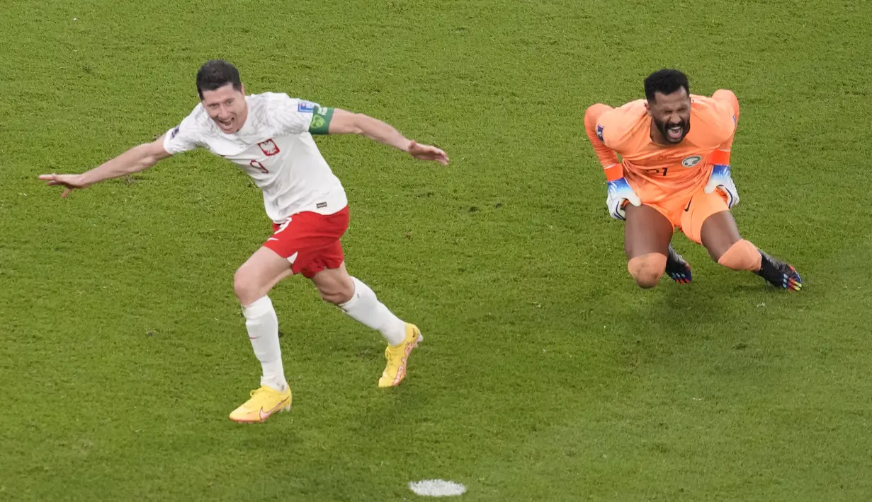 Timnas Polandia meraih kemenangan 2-0 atas Arab Saudi dalam matchday ke-2 Grup C Piala Dunia 2022, Sabtu (26/11/2022). (AP/Themba Hadebe)