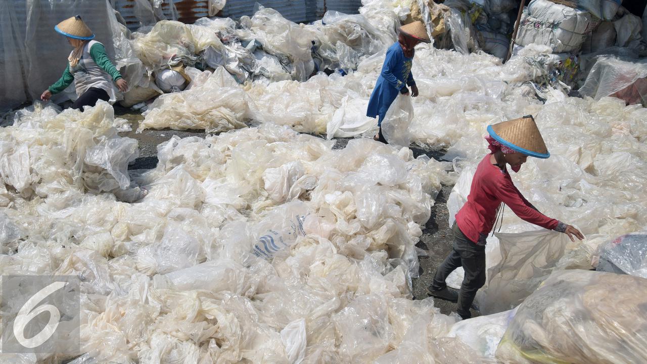 20160106-Daur-Ulang-Sampah-Plastik-Jawa-Tengah-Gholib