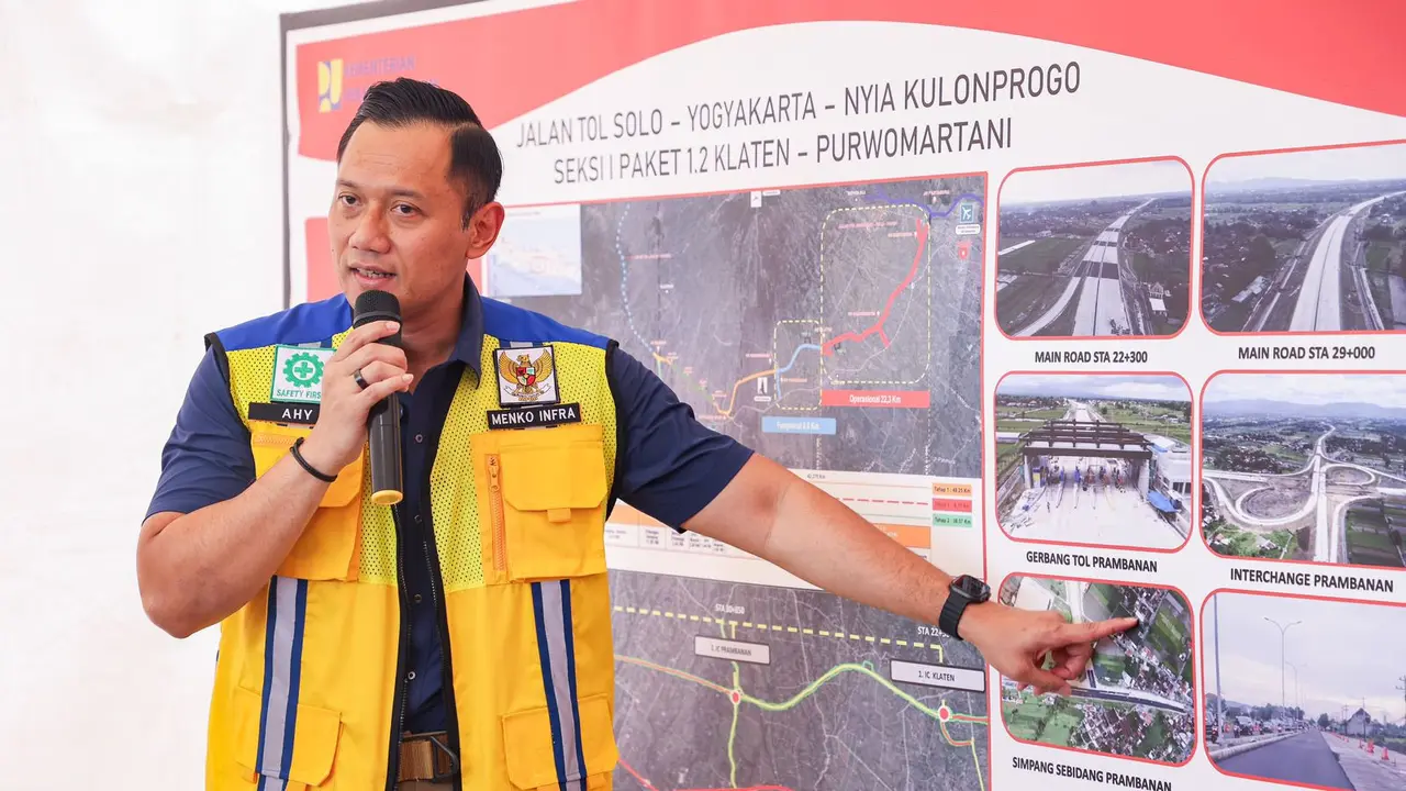 Menko Bidang Infrastruktur dan Pembangunan Kewilayahan, Agus Harimurti Yudhoyono, bersama Menteri Pekerjaan Umum, Dody Hanggodo, meninjau langsung ruas jalan tol Prambanan-Klaten. (Foto: Istimewa)