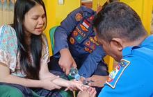 Cerita Ibu Hamil Minta Bantuan Damkar Lepaskan Cincin Kawin yang Menyempit