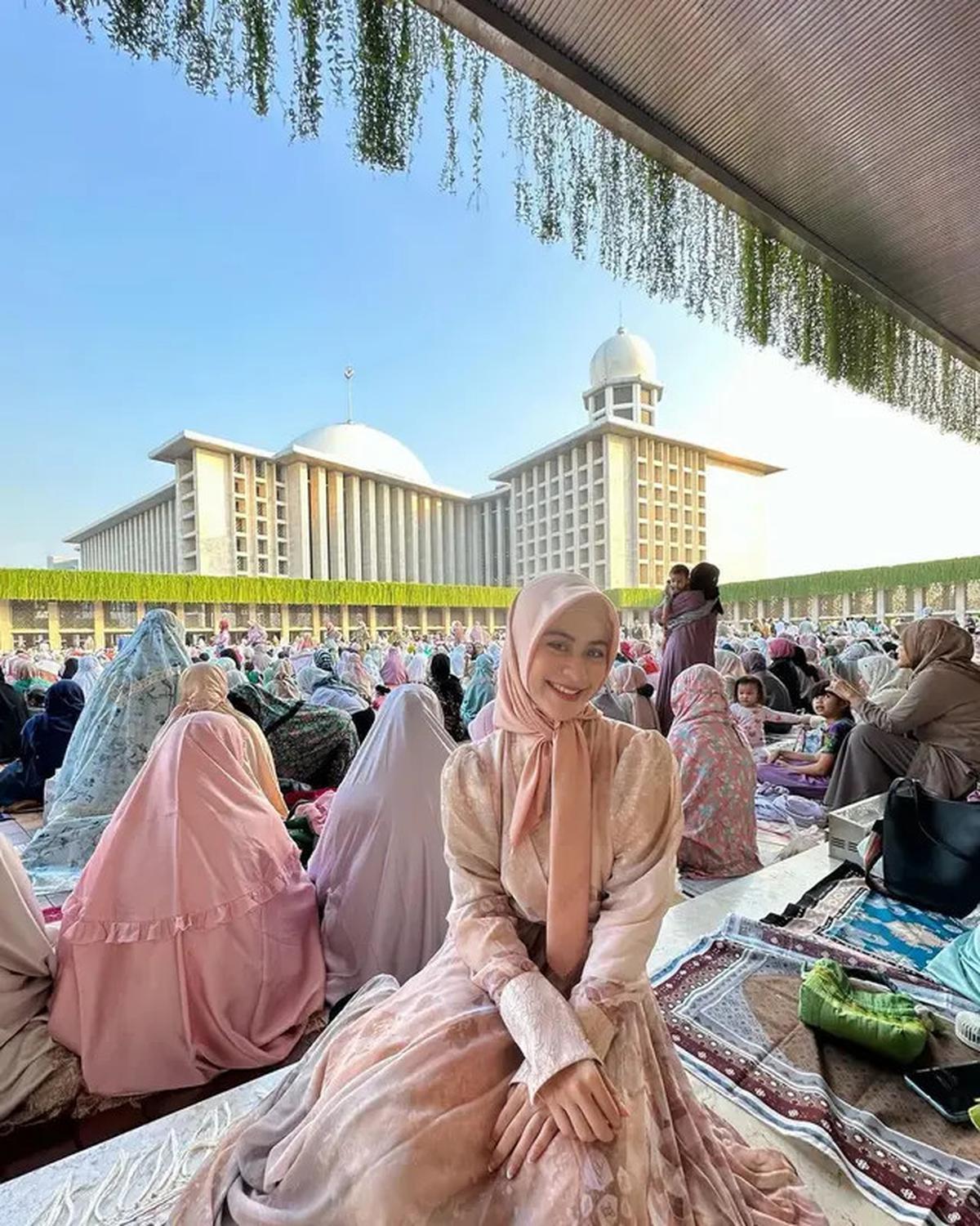 6 Potret Terbaru Betari Ayu, Pemeran Zahro di Para Pencari Tuhan Jilid 13 Tahun 2020