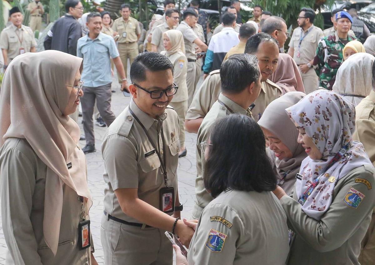 FOTO: Pramono-Rano Halal Bihalal dengan ASN Di Balaikota DKI