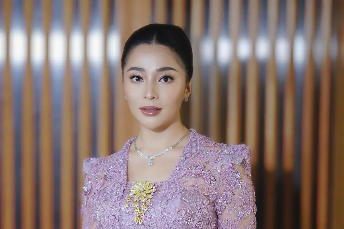 6 Adu Gaya Nikita Willy dan Erina Gudono Dipulas Makeup Flawless, Bumil Pancarkan Pregnancy Glow