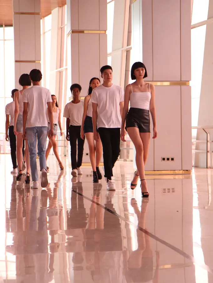 Melihat Perjalanan Jakarta Fashion Week 2021 Icons dalam Sebuah Web Series