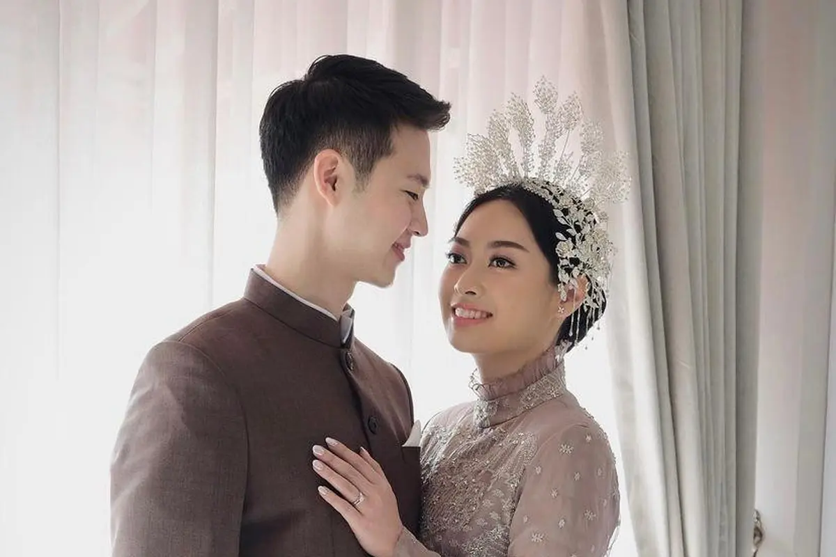 10 Potret Tampilan Lamaran-Resepsi Anak Bupati Pandeglang yang Dinikahi YouTuber Korea Sang Ho Han