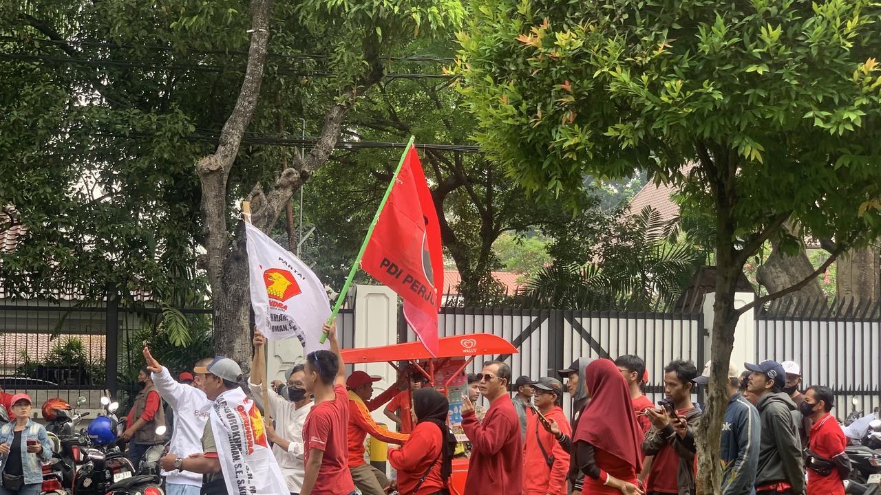 Sekjen Gerindra Sugiono Minta Maaf Banyak Atribut Partai di Jalan dan Ganggu Masyarakat