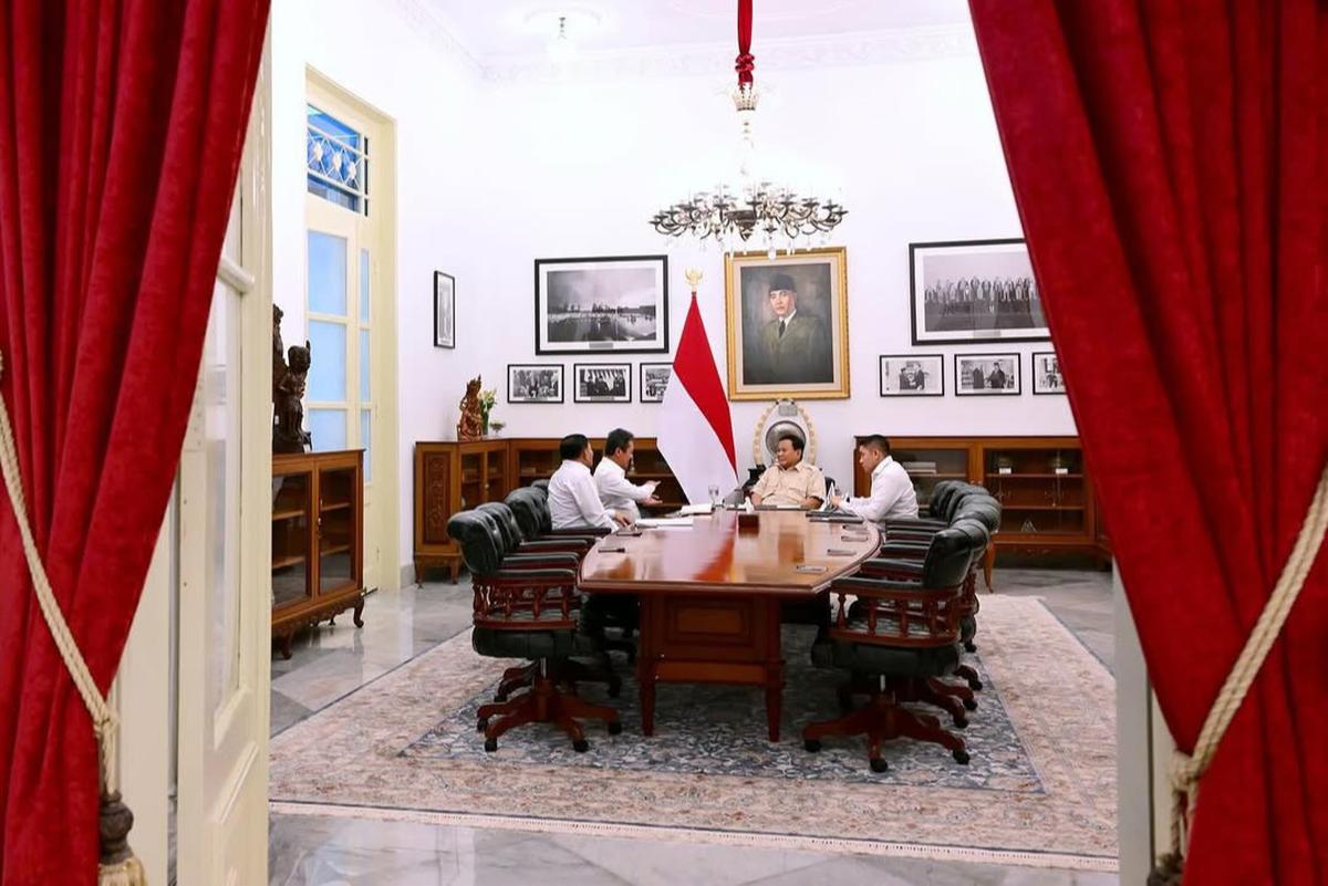 Isi Perintah Tegas Prabowo ke Menteri KKP Geger Pagar Laut, Mayor TNI Teddy Serius Mencatat