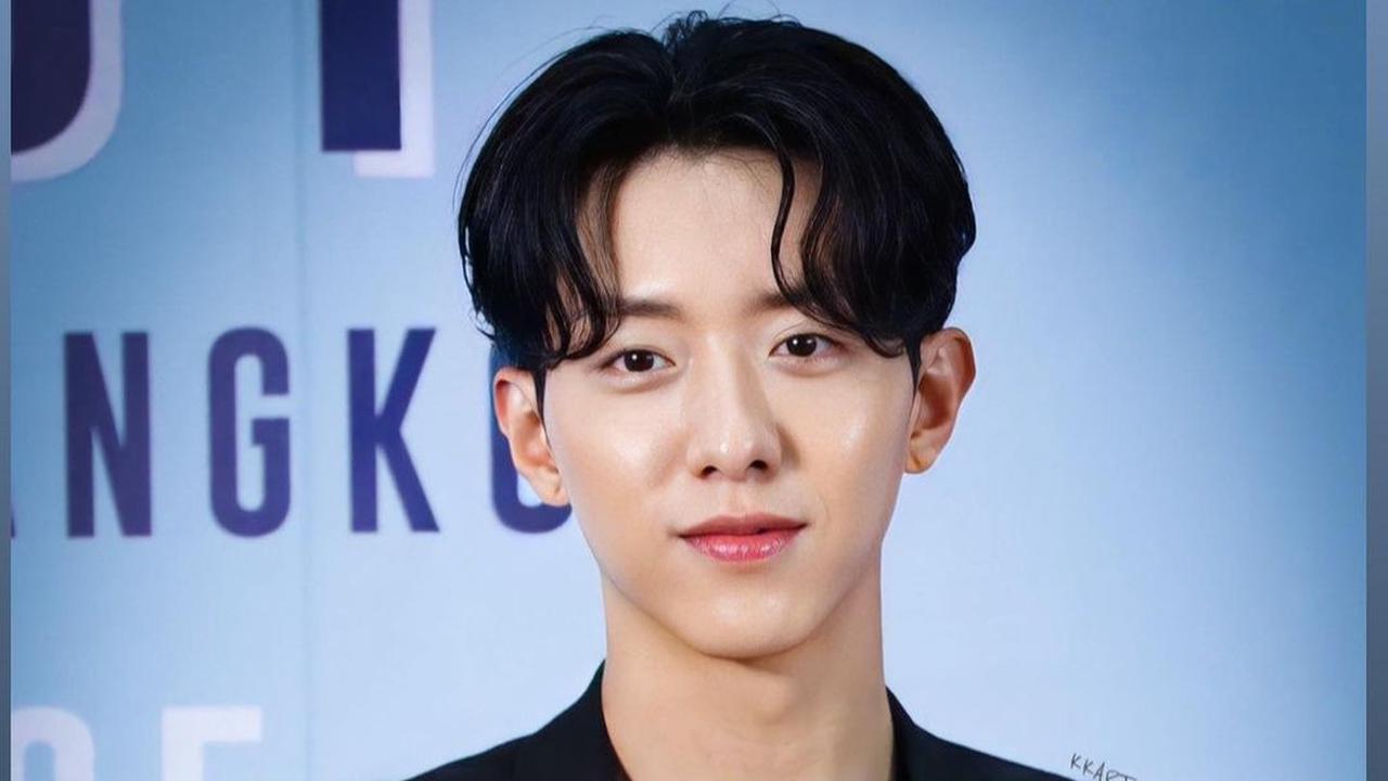 4. Lee Jung Shin
