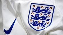 Logo Timnas Inggris. (AFP/Franck Fife)