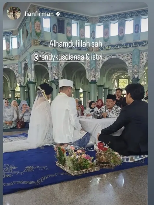 Suasana akad nikah bintang FTV Pintu Berkah Rendy Kusdiana dengan Natasya (Foto: Instagram lianfirman)