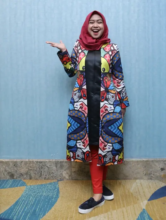 Ria Ricis menegaskan meskipun ia terkadang mengikuti saran dari penggemarnya, namun tidak mengjilangkan karakteristik dirinya di konten-konten nya tersebut. (Adrian Putra/Bintang.com)