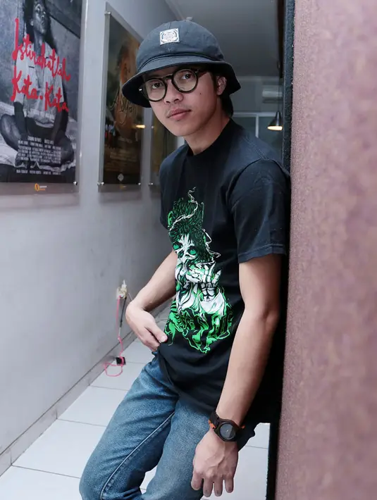 Tidak mendapatkan restu dari orangtua kekasihnya, Yusuf nekad mengajak kekasihnya untuk Silariang. Menurut bahasa Bugis, Makassar, Silariang berarti Kawin Lari. (Deki Prayoga/Bintang.com)