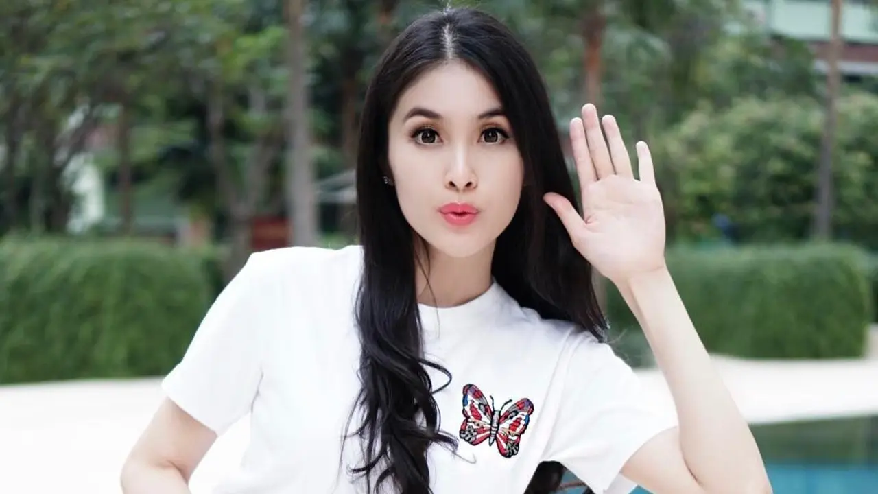 Sandra Dewi