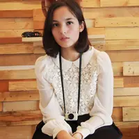 Chelsea Islan aktris cantik yang karirnya sedang meroket (foto: ayobuka.com)