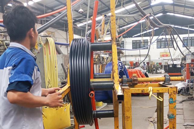 Pengusaha Wait and See, Indeks Kepercayaan Industri November 2025 Melambat