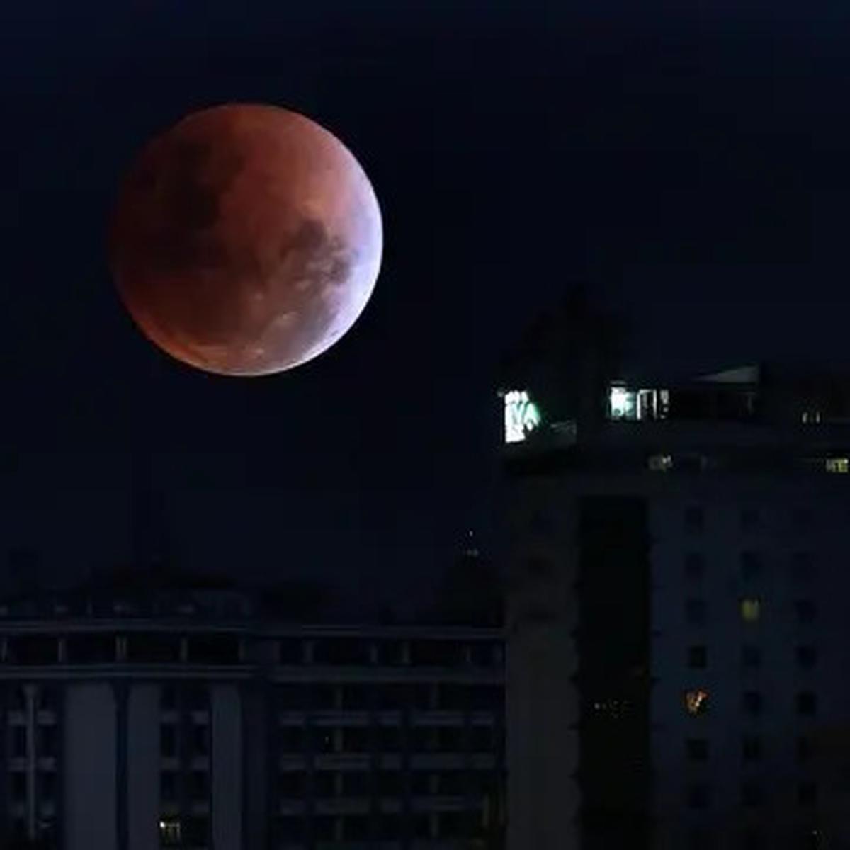 Niat dan Cara Salat Gerhana Bulan, Ketahui Hukum dan Keutamaannya