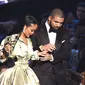 Bersama, Rihanna dan Drake menghasilkan karya yang luar biasa.