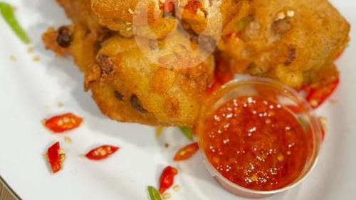 Tahu isi ayam suwir pedas (Foto: GoFood)