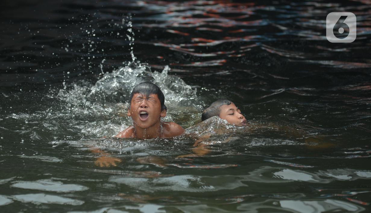 FOTO: Minimnya Lahan Bermain untuk Anak-Anak Nelayan di ...
