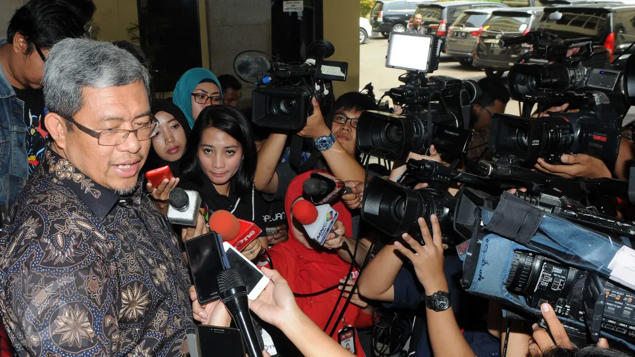 20160128-Lagi, Aher Diperiksa Bareskrim Kasus Korupsi Stadion BLA Bandung